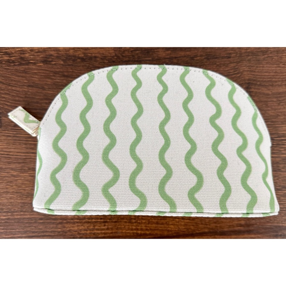 Lisa Angel Pouch